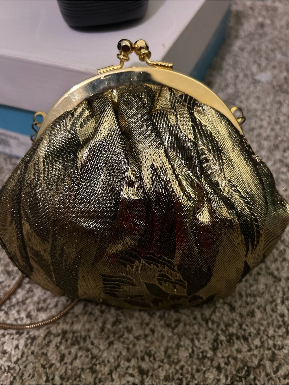Vintage La Regale Gold Metallic Lamé Evening Bag / Kiss-Lock Clutch